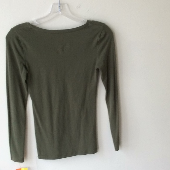 Mandee green shirt size small. - Picture 3 of 3